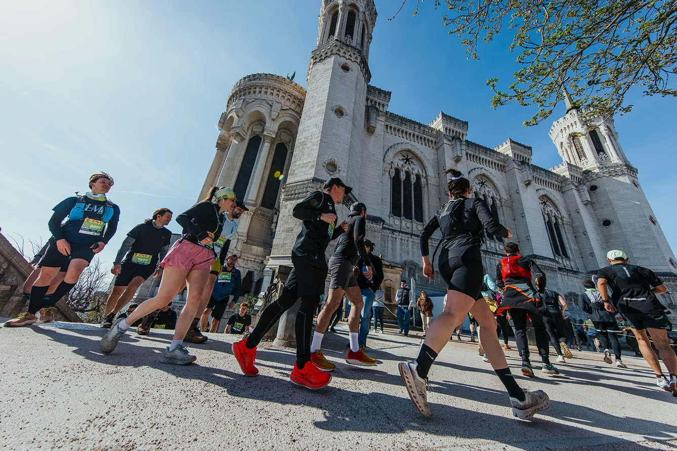 Trail runner pendant l'épreuve 28 km du Lyon Urban Trail, édition 2025